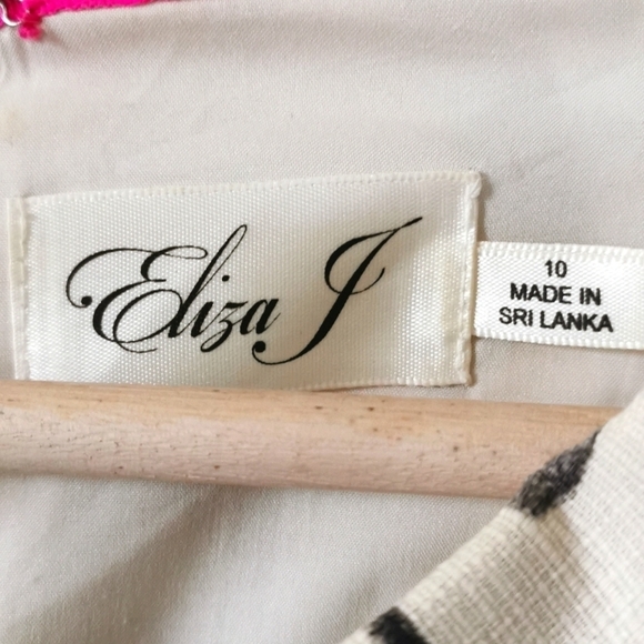 Eliza J Floral midi dress. Cotton /Linen blend. Size 10. Perfect condition - Picture 2 of 5